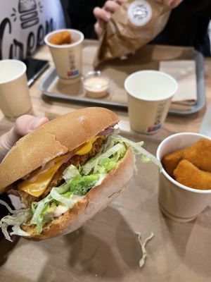 green chicken burger  #Veganuary at Green Farmer's in Paris