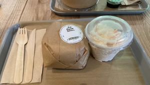 Burger Menue  at Green Farmer's in Paris