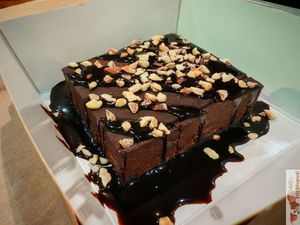 Brownie with a great sauce at Green Farmer's in Paris