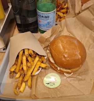 Fish burger and fries at Green Farmer's in Paris