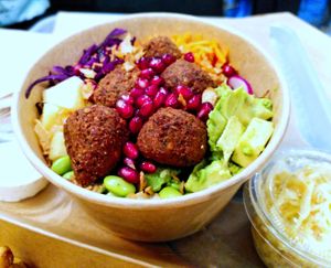 Falafel bowl at Green Farmer's in Paris