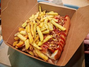 Hot-dog at Green Farmer's in Paris