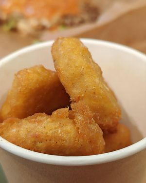 Nuggets from beyond meat at Green Farmer's in Paris