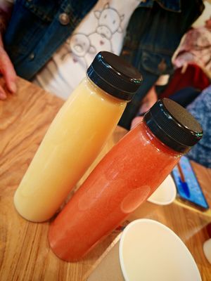 Smoothies at Green Farmer's in Paris