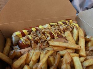 hotdog at Green Farmer's in Paris