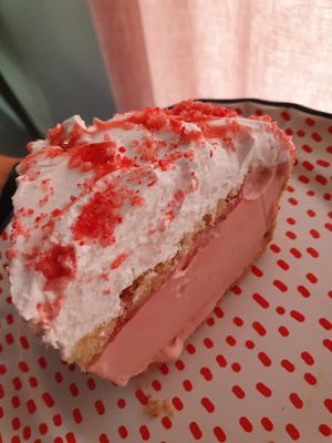 Strawberry soft serve pie at Magpies Softserve in Los Angeles