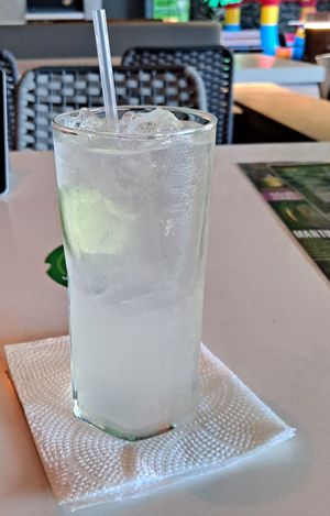 Lemonade at Verde Y Rojo in Tijuana