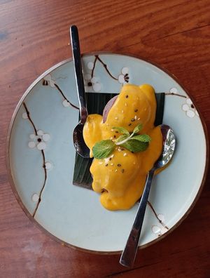 Mochieeis mit Mangocreme at BODHI - Vegan Living in Hamburg