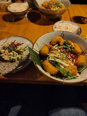 Peanut cream and Lash avocado at BODHI - Vegan Living in Hamburg