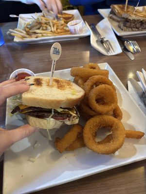 the meal   at Mel's Drive-in in Santa Monica