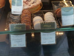 Vegane Macarons (3 Sorten) at Confiserie Freundt in Mannheim