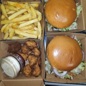 Burgers, nuggets and fries at Chickenish - Walthamstow in East London