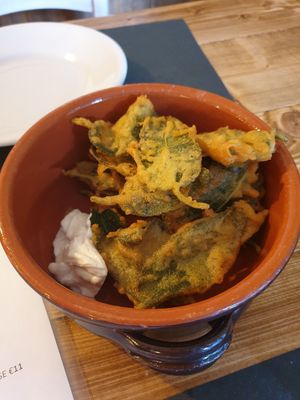 Fried sage at Status Quo in Rome