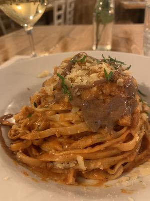   at Status Quo in Rome