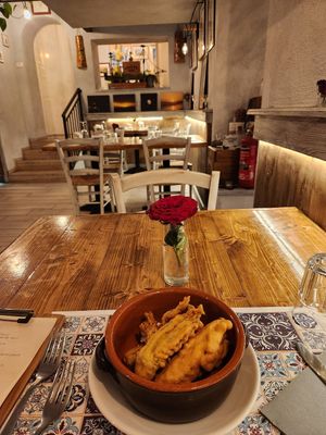  at Status Quo in Rome