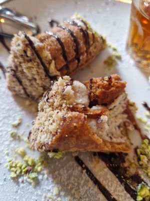 The dessert😋 at Status Quo in Rome