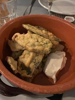 Salvia fritta at Status Quo in Rome