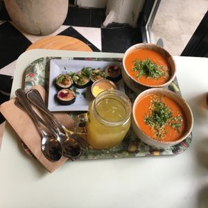 Soup, drink, and vegan sushi at Le Botaniste - UWS in New York City