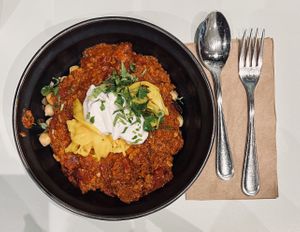 Spicy chili sin carne  at Le Botaniste - UWS in New York City