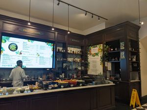Counter at Le Botaniste - UWS in New York City