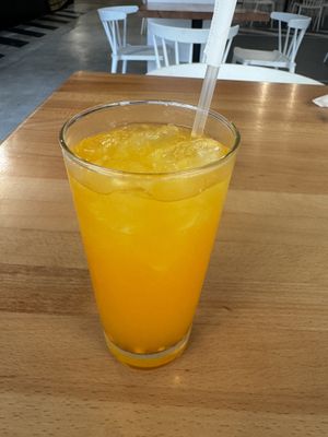 Fresh passionfruit juicee #Veganuary at 100% HP in San Juan