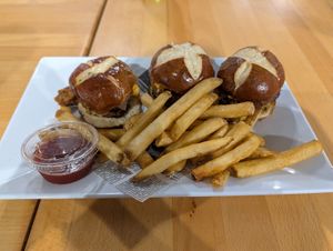 Triplet Burger   at 100% HP in San Juan