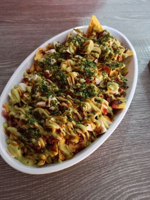 Vegan nachos at Poké Hut in Tenerife