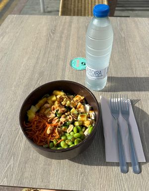 poke bowl with tofu 🥙🌱  at Poké Hut in Tenerife
