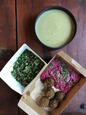 beetroothummus and falafel, broccoli cream soup at Hrana Pământului in Timisoara