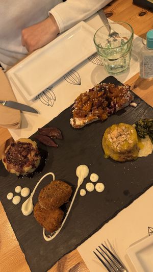 Antipasti misti da dividere, spettacolari!   at Nativa in Rome