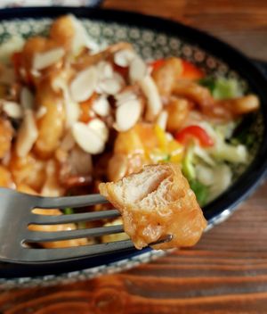 Sweet & sour mockmeat - close-up at Nokum Space - 공간 녹음  in Seoul