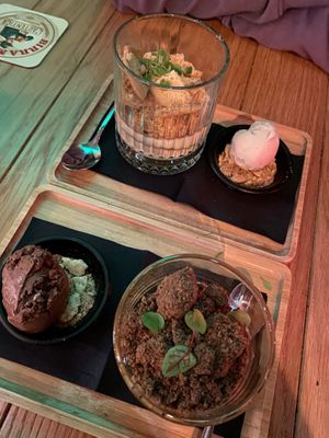 Lemon curd & tiramisu😍  at Vegan Pizza Bar in Rotterdam