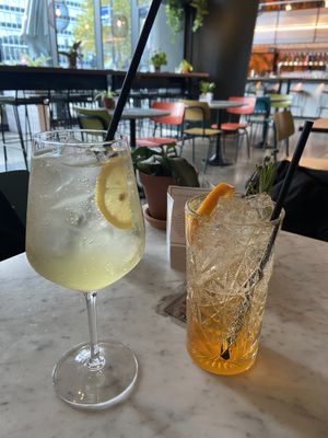 Limoncelllo prosecco (quite good) and gin & orangello (very good). at Vegan Pizza Bar in Rotterdam