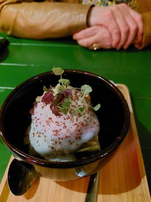 Pear dessert at Vegan Pizza Bar in Rotterdam