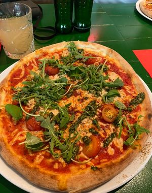 Oh no pesto pizza🥰  at Vegan Pizza Bar in Rotterdam