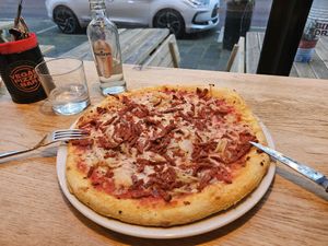 B*con me crazy at Vegan Pizza Bar in Rotterdam