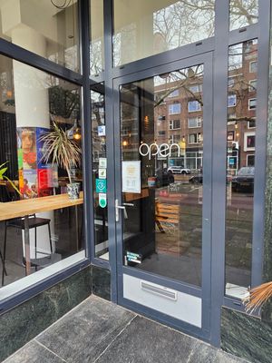Entrance at Vegan Pizza Bar in Rotterdam