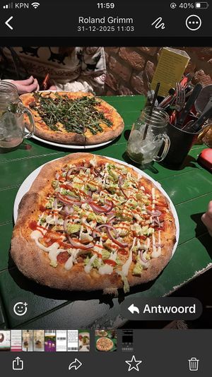 Truffelpizza  at Vegan Pizza Bar in Rotterdam