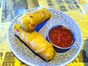 Spring rolls at Hawkers in Orlando