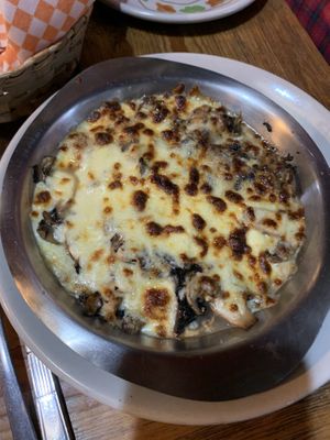 Queso vegano fundido con champiñones at El México de Frida in San Luis Potosi