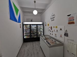 Som Vegans Refrigerado at Som Vegans in Barcelona