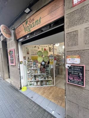 Entrance  at Som Vegans in Barcelona