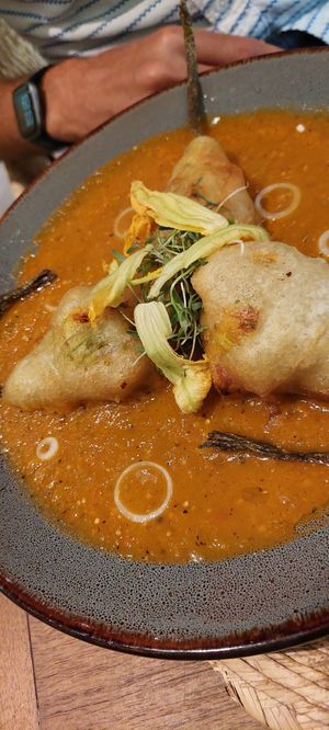 Squash blossom at Ojo de Maíz in Mexico City