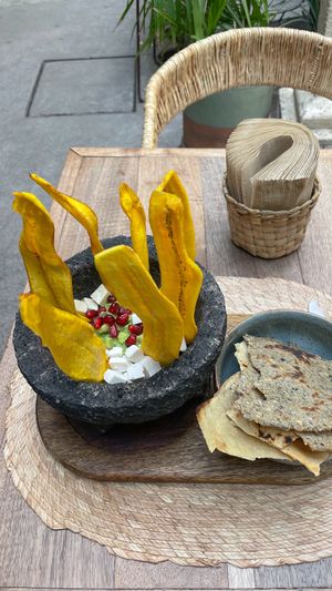 Guacamole   at Ojo de Maíz in Mexico City