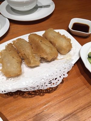 Vegetarian Goose 脆皮素鵝 at Yuán Shàn SùShí 圓善素食 in Kowloon