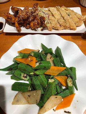 Food at Yuán Shàn SùShí 圓善素食 in Kowloon