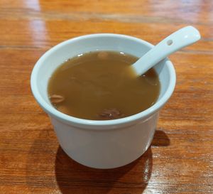 Healthy Chinese Soup at Yuán Shàn SùShí 圓善素食 in Kowloon