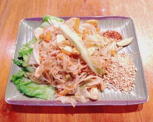 Pad Thai Noodles (Skip Egg) at Yuán Shàn SùShí 圓善素食 in Kowloon
