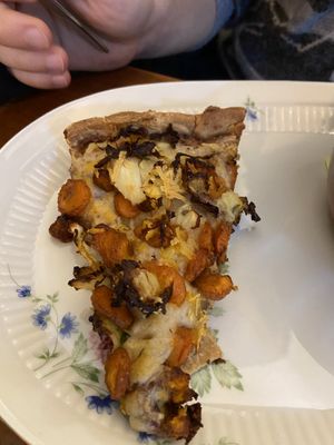 Torta besciamella di avena e azuki  at La Schiscetteria in Milan