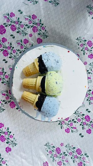  at Amor Amor in Doha